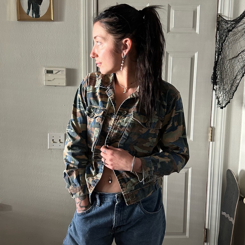 camo top shop light weight button up jacket